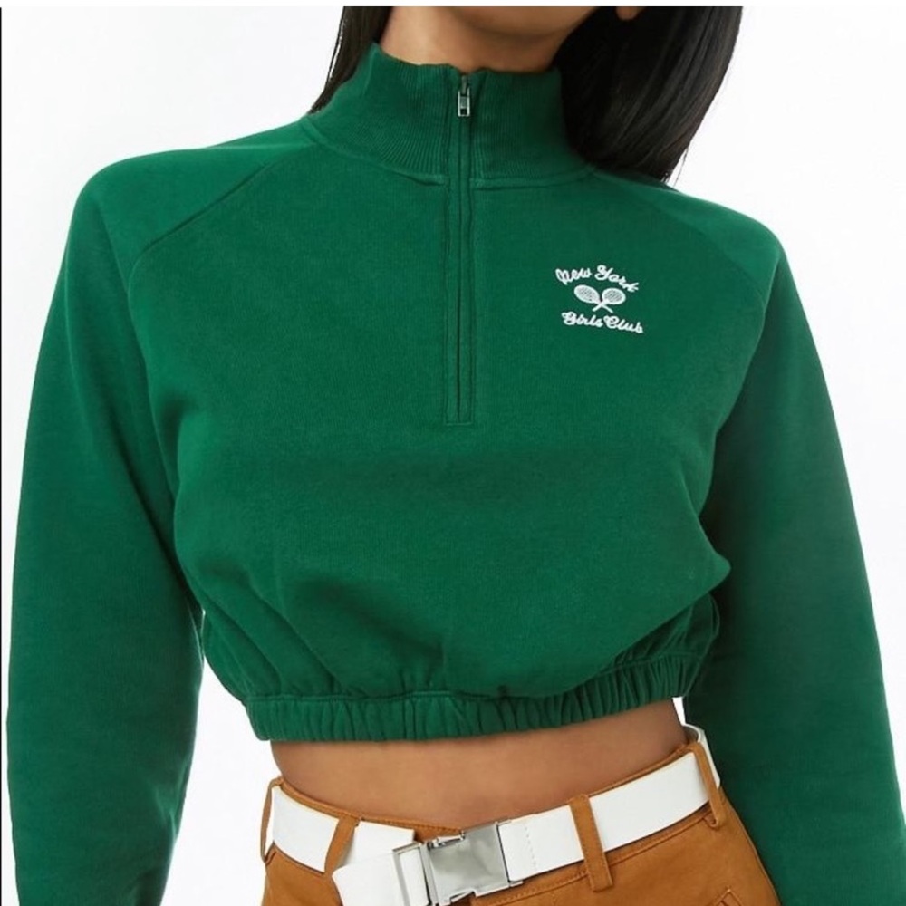 Forever 21 Womens Green New York Girls Club
Graphic Pullover